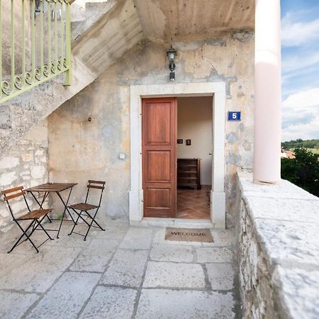 Old Town Studio And Apartment Vrsar Εξωτερικό φωτογραφία